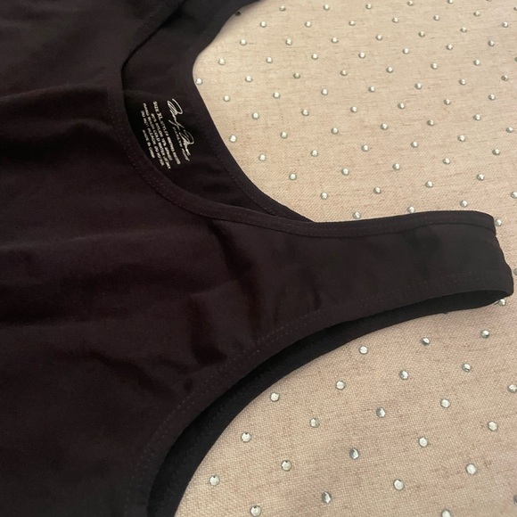 Marilyn Monroe brand undergarment slimming attire. - Picture 2 of 4